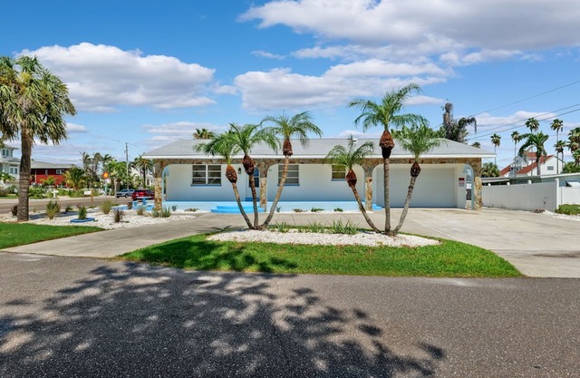 Blue Wave Beach House-Retreat