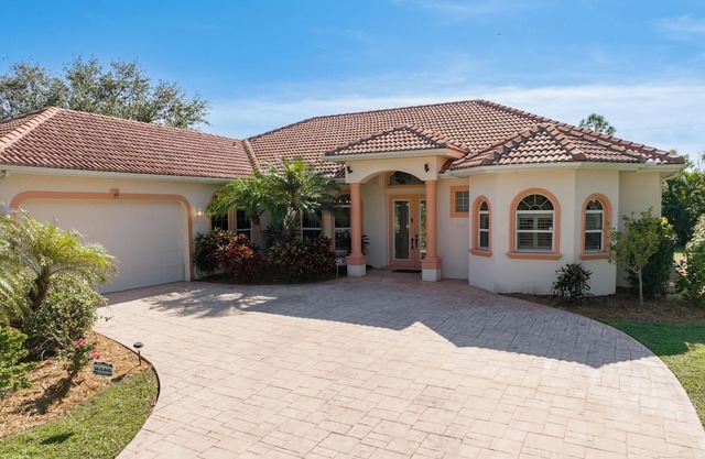 Kick back and relax at this island oasis located on charming Pine Island Florida