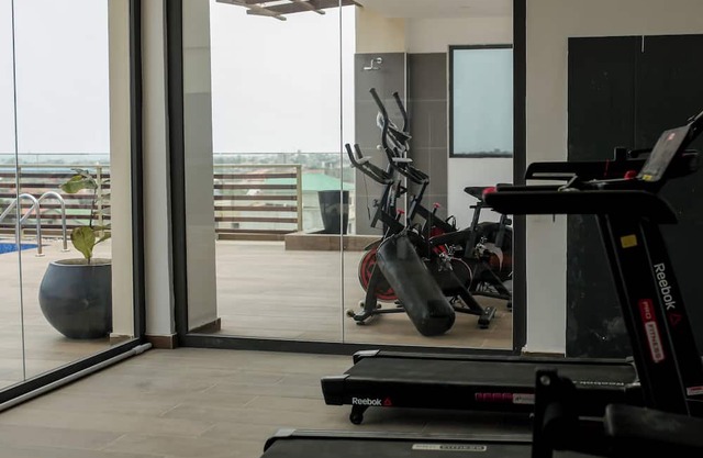 2-bedroom corporate apartment in brilliant Accra with AC, fitness room