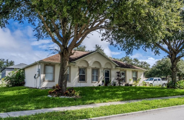 1 Flint and Kingscrest, LLC - Apopka