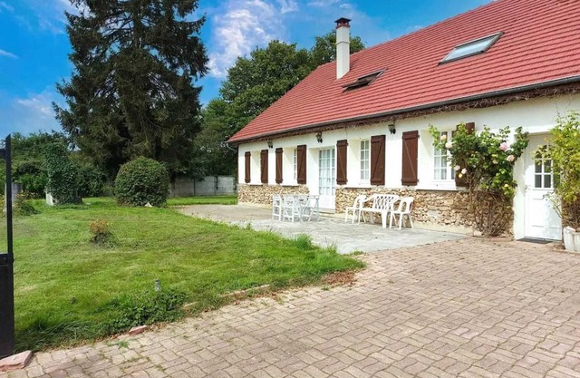 Homerez - House in La Bazoche-Gouet