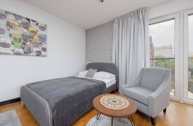 Okrzei 18 | Warsaw | Bright Apartment | Near PGE