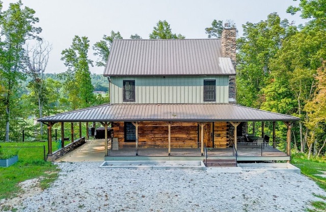 Cherry Blossom Cabin
