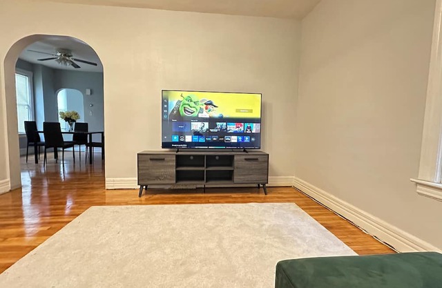Utica 3b/1b apartment