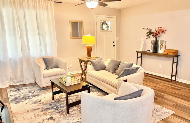 Cozy Ranch with exercise equipment room, AC
