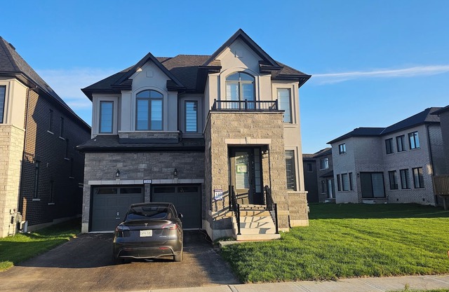 Grand Woodstock Luxe House ~ 4BR