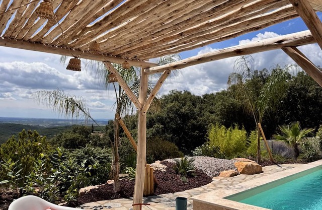 Intimate, upscale escape - Gîte for adults