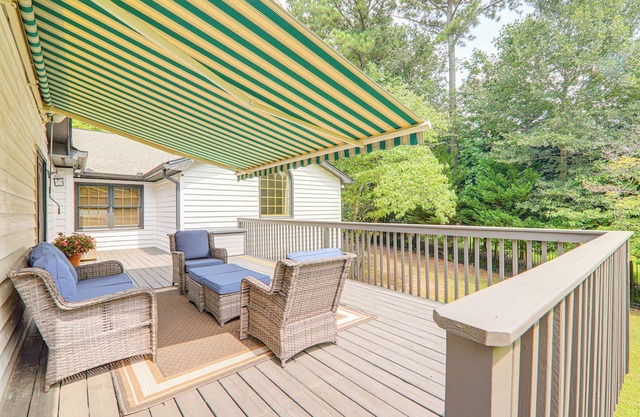 Country Living w/City Style: Suwanee Retreat