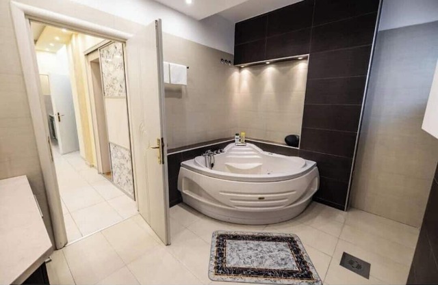 In the Town villa with garden and parking