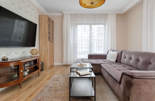 Grudziądzka 6A Gdańsk | Large Apartment with Gym, Parking and Air Conditioning