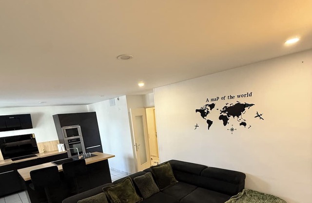 Quiet modern 2-bedroom apartment in good location T3 Grenoble