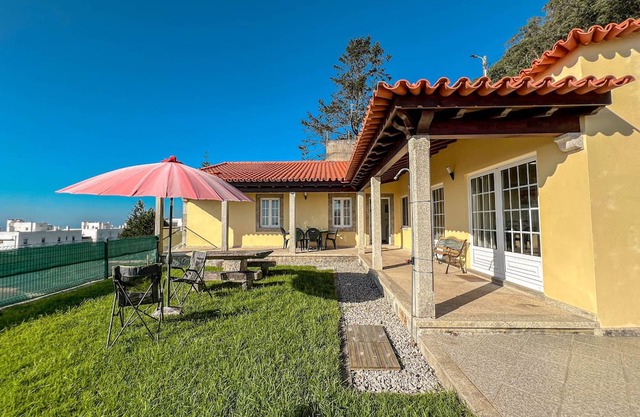 Lovely Sunny House - with sea view