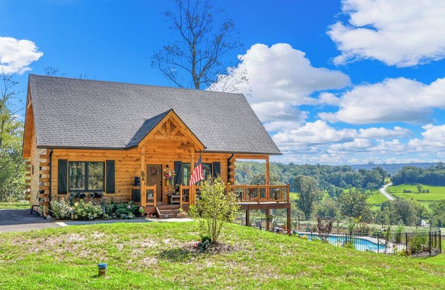 Dreamcatcher Cabin ~Scenic views with BIG sky hues