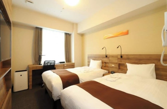 Nonsmoking Standard Twin Room Room only/Osaka Ōsaka
