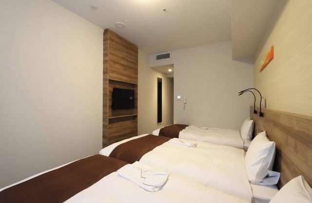 Smoking Allowed Triple Room Room Only/Osaka Ōsaka