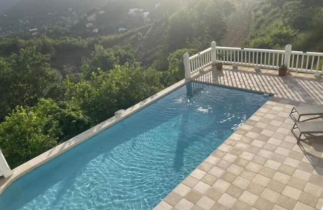 Rodney Bay Mountain Top Retreat with Private Pool