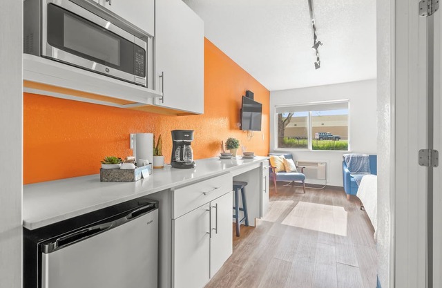 Micro 1-bedroom studio apartment in Cedar Falls