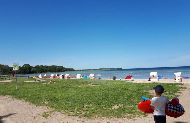 Schwarzes Ferienhaus an der Ostsee Feldrain - mit Sauna - Holzferienhaus an der Ostsee/Feldrain