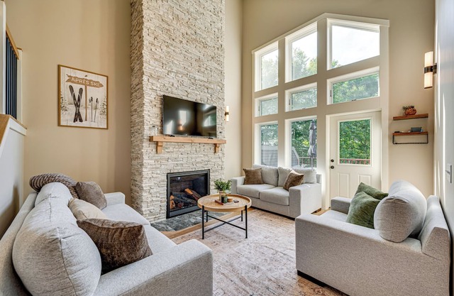 Ski-In/Ski-Out: Recently Built Burke Townhome!