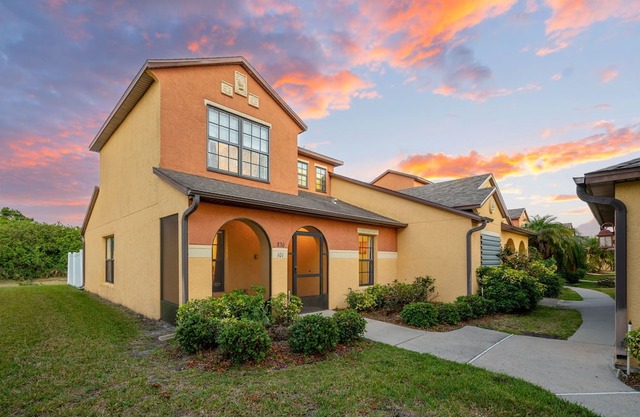 3-Bed with pool - Close to beach