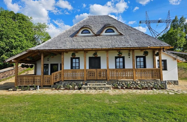 Charming 2-bedroom house in brilliant Bran with WiFi