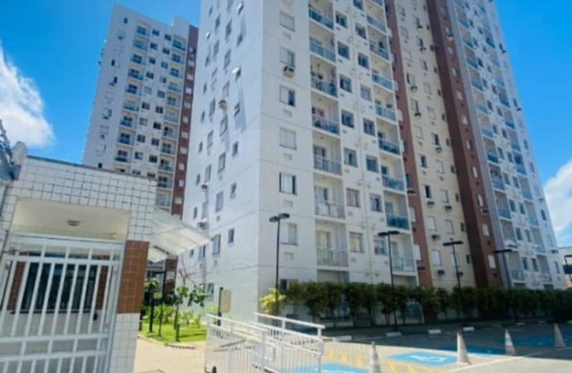 2 bedroom apartment 3 minutes from the beach, elevator, garage, 24-hour doorman, pets allowed.