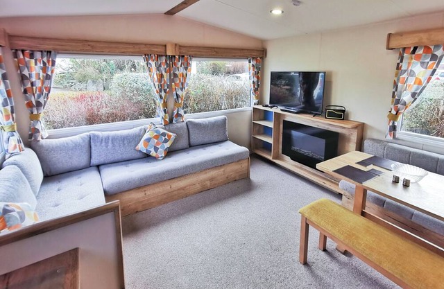 Gold Plus 2 Bed Hot Tub Sleeps 4