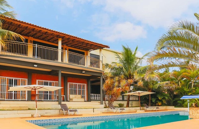 Casa ampla em Mairinque com lazer completo