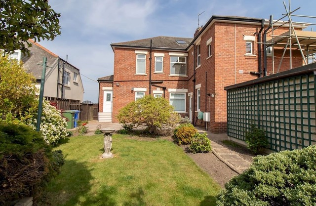 Seaside Getaway Stunning Maisonette with Views | Pass the Keys