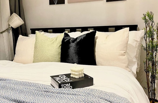 1 BR unit with Rockwell Makati City Balcony View