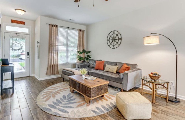 1 Mi to Dtwn Bluffton: Historic District Retreat