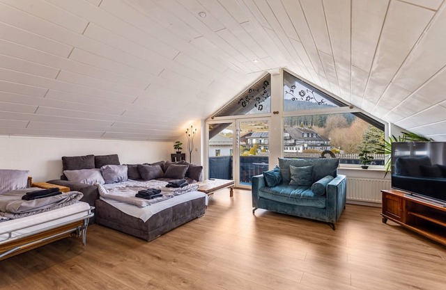 Apartment 'Piste 2' with Shared Terrace, Balcony and Wi-Fi