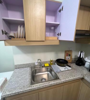 Near Bgc Makati Ortigas 1Br Wi-Fi Netflix balcony