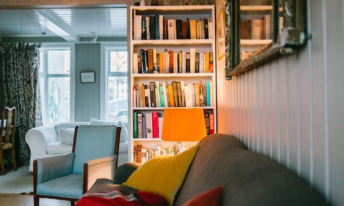 Downtown House | The Old Bicycle Shop - Single or budget twin.