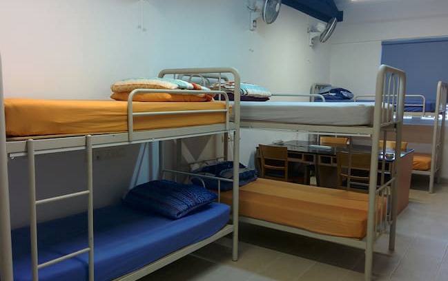 Queenstown Hostel | D (1 of 6 beds) Students' hostel 3 mins from NUS