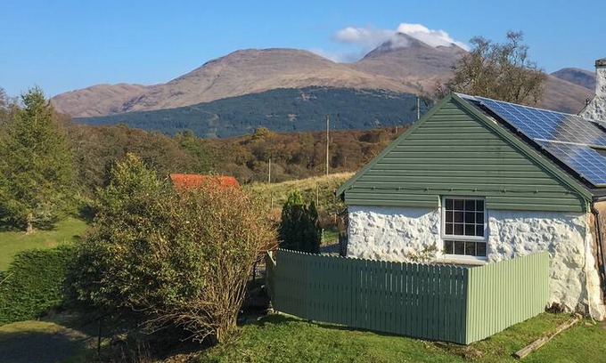 Taynuilt Cabin | The Byre- unique Scottish farm cottage near Oban