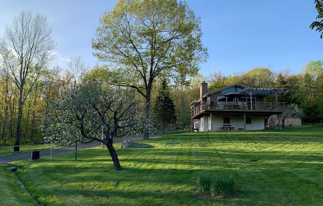 Hunter Apartment | Large 2BR, deck, best view of Hunter Mountain!!