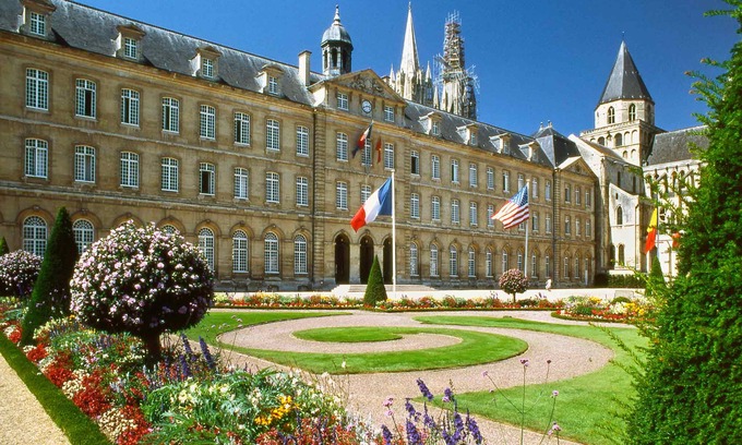 Bretteville-sur-Odon Hotel | Ibis Caen Porte de Bretagne