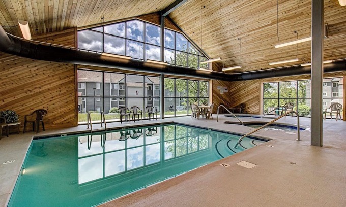 Chalet Village Condo | Amazing Mt. LeConte Views/Indoor Pool & Hot Tub