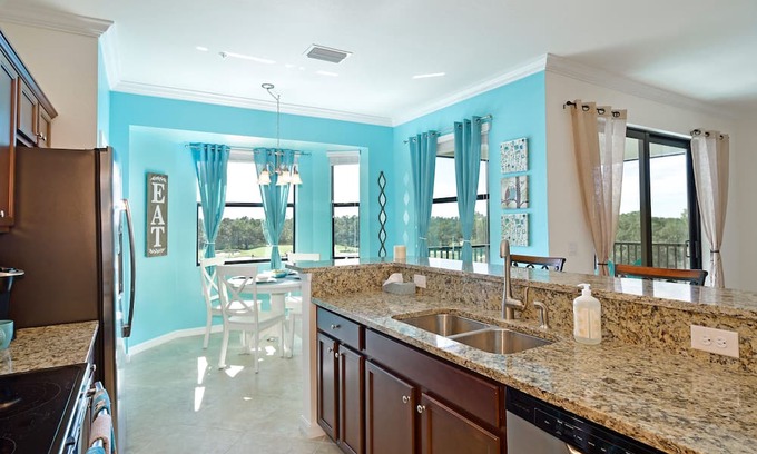 Lakewood Ranch Condo | Unprecedented Golf! Penthouse Condo Lakewood National Golf & CC. Lakewood Ranch