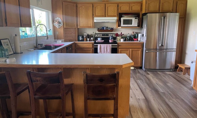 Scappoose House | Charming 3-bedroom house on 5 acres with WiFi and AC in delightful Scappoose