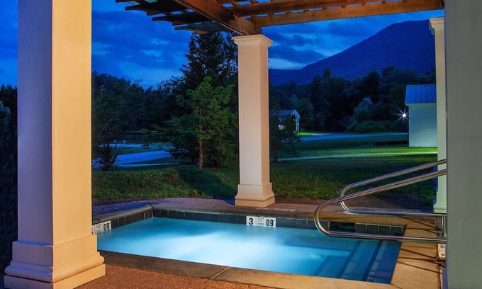 Manchester Hotel | Indoor Pool, Spa & Trails – Peaceful Vermont Resort Experience