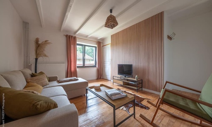 Girancourt House | Holiday Home 'Charming Gîte Le 1681 Xl' with Wi-Fi