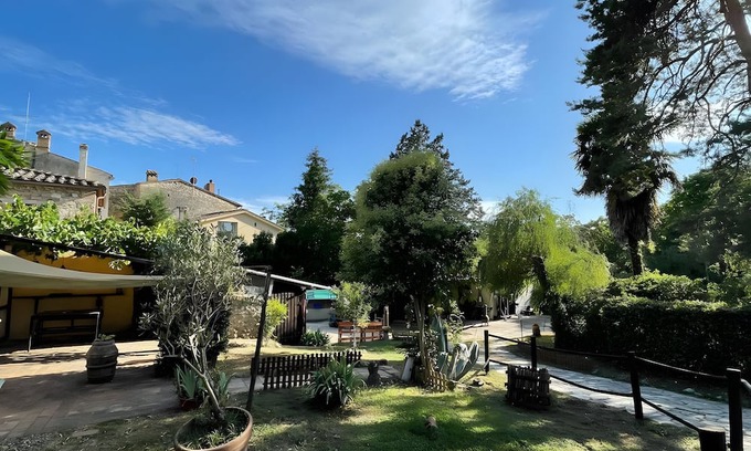 Vescovado Apartment | Apartment 'Il Caminetto - Antiche Dimore' with Shared Pool, Wi-Fi and Air Conditioning